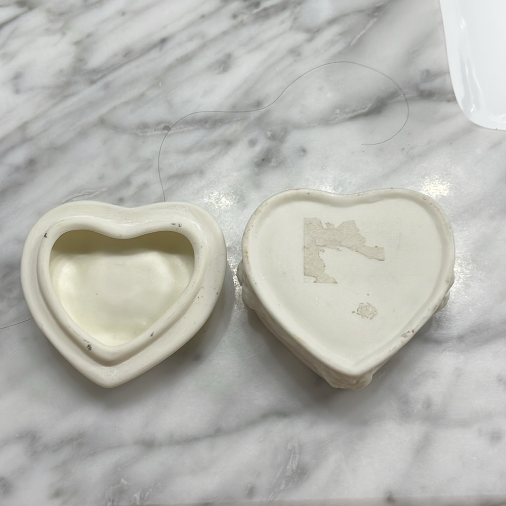 Vintage - Heart Jewelry Box - Picture 4 of 4